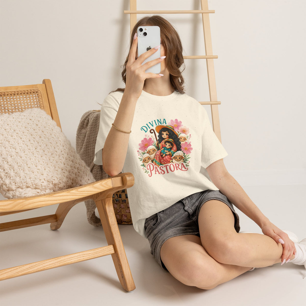 Franela Divina Pastora | Camiseta Mariana con Corderos