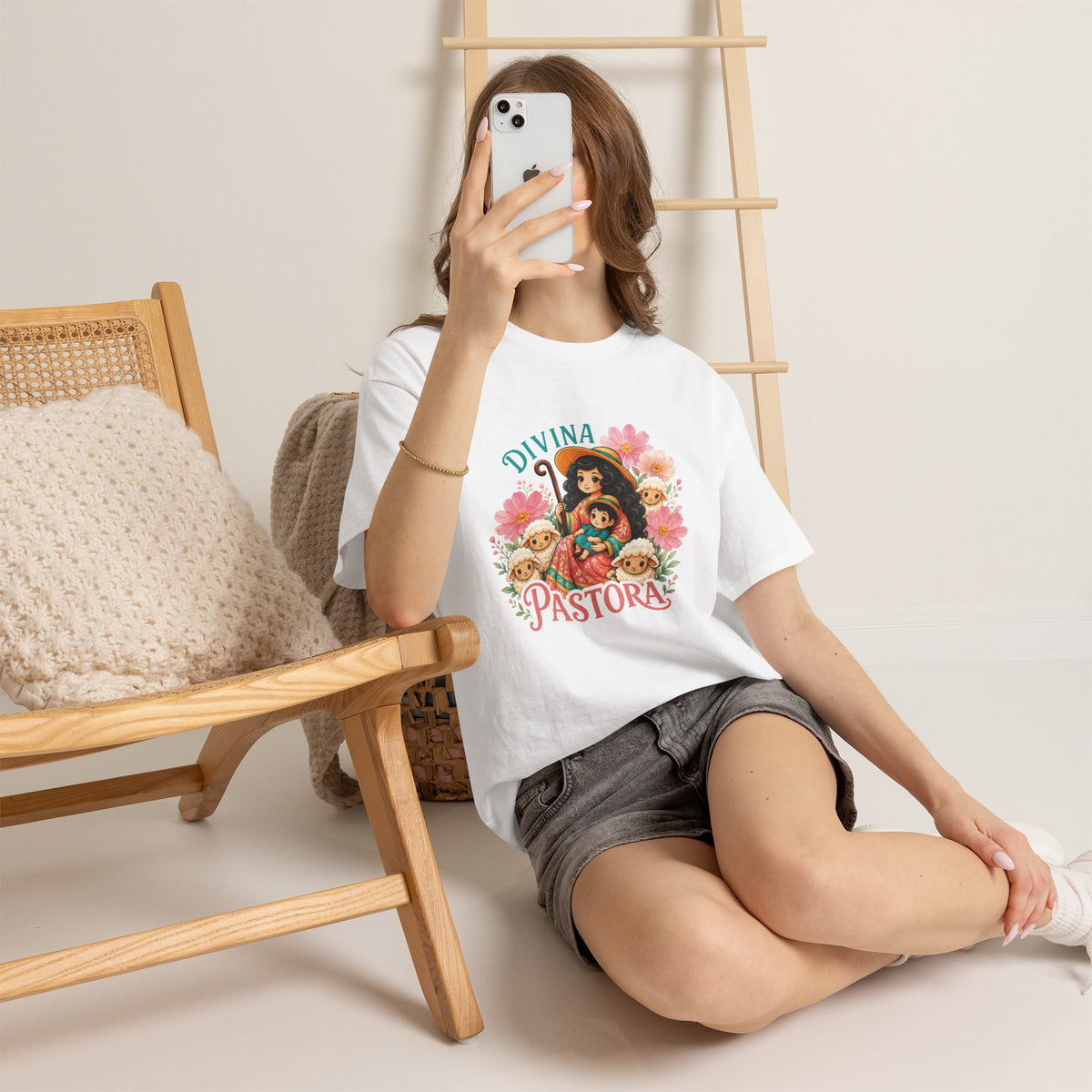 Franela Divina Pastora | Camiseta Mariana con Corderos